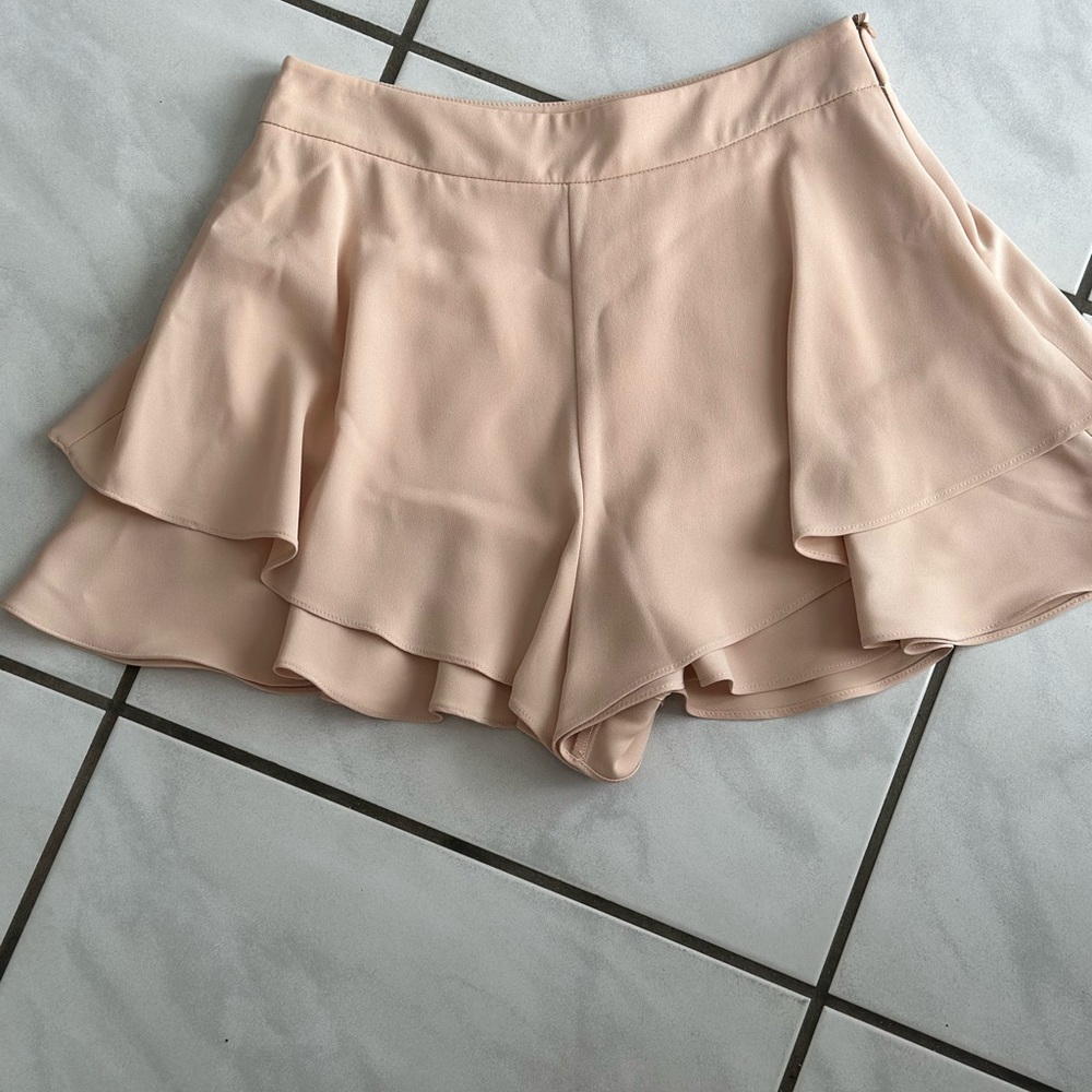 Zara ruffled shorts size medium